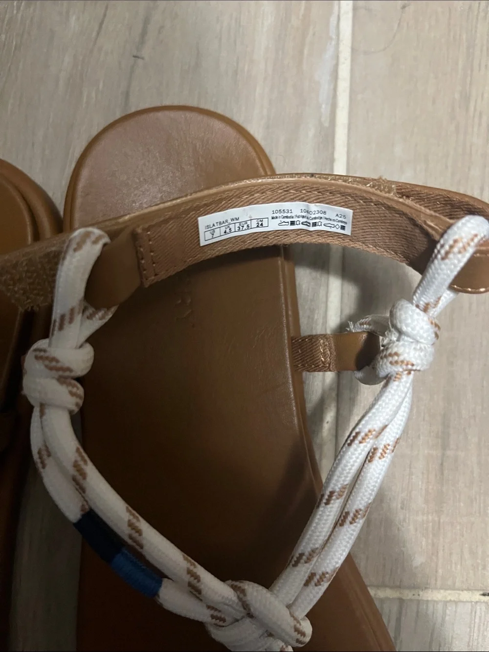 Sperry Island  T Bar Knot Sandals with Tan Footbed